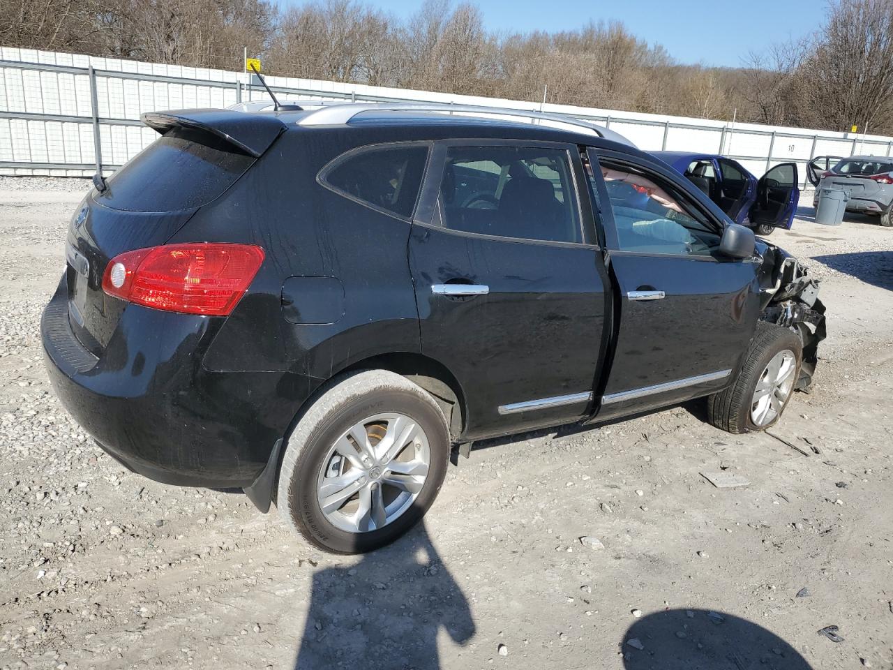 2015 Nissan Rogue VIN JN8AS5MTXFW156539 Copart auction photo, front end / mechanical damage thumbnail 3