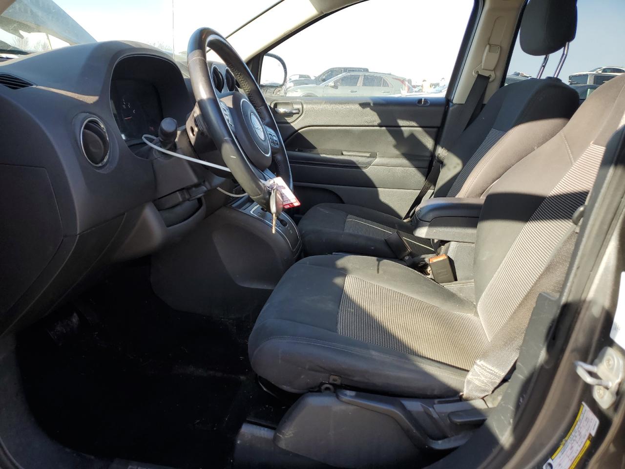 2011 Jeep Compass VIN 1J4NT1FB5BD290818 Copart auction photo, front end / rear end damage thumbnail 7