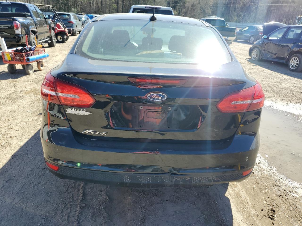 2018 Ford Focus VIN 1FADP3E22JL319317 Copart auction photo, mechanical damage thumbnail 6