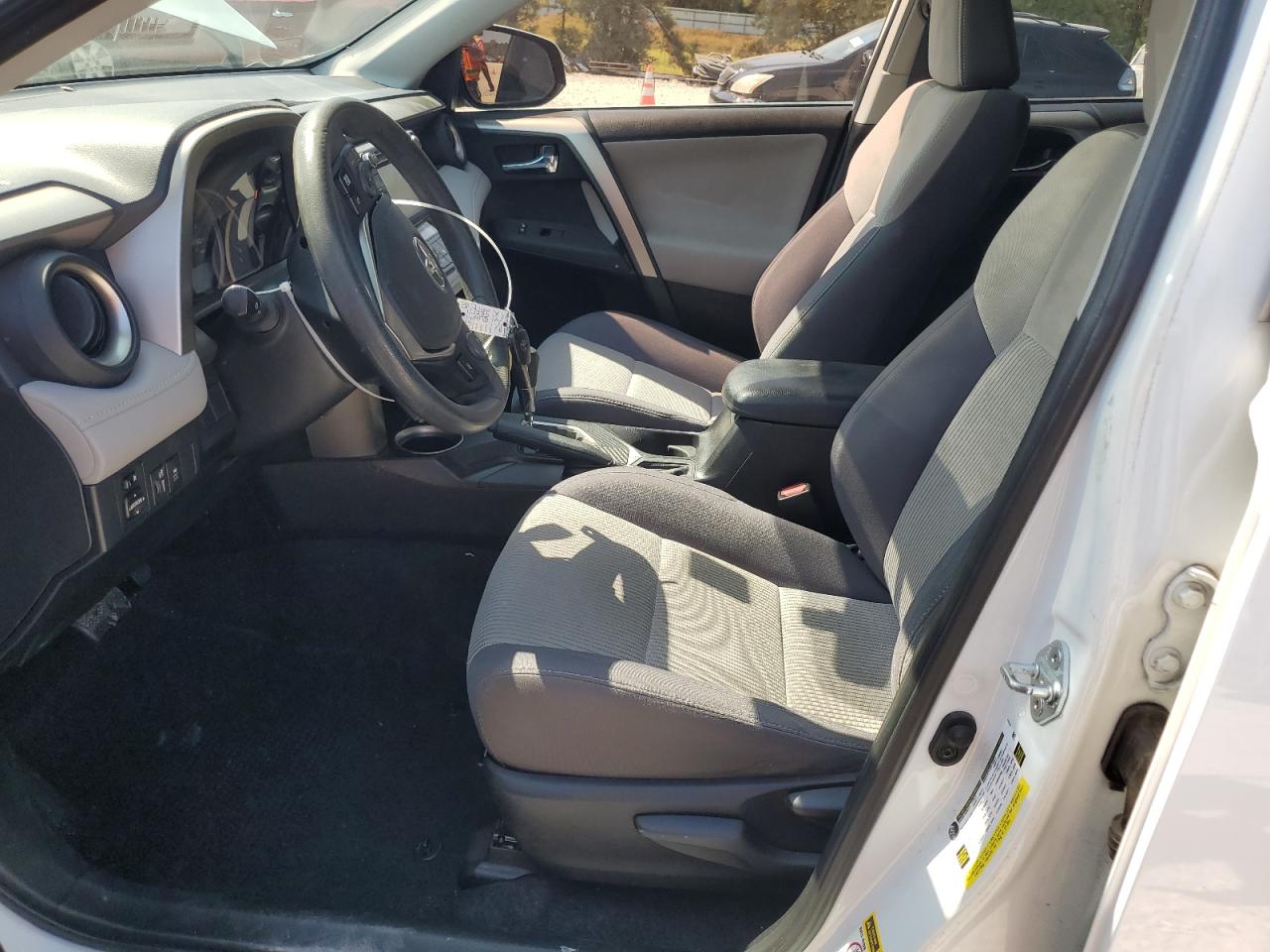 2015 Toyota RAV 4 VIN 2T3WFREV4FW172697 Copart auction photo, rear end damage thumbnail 7