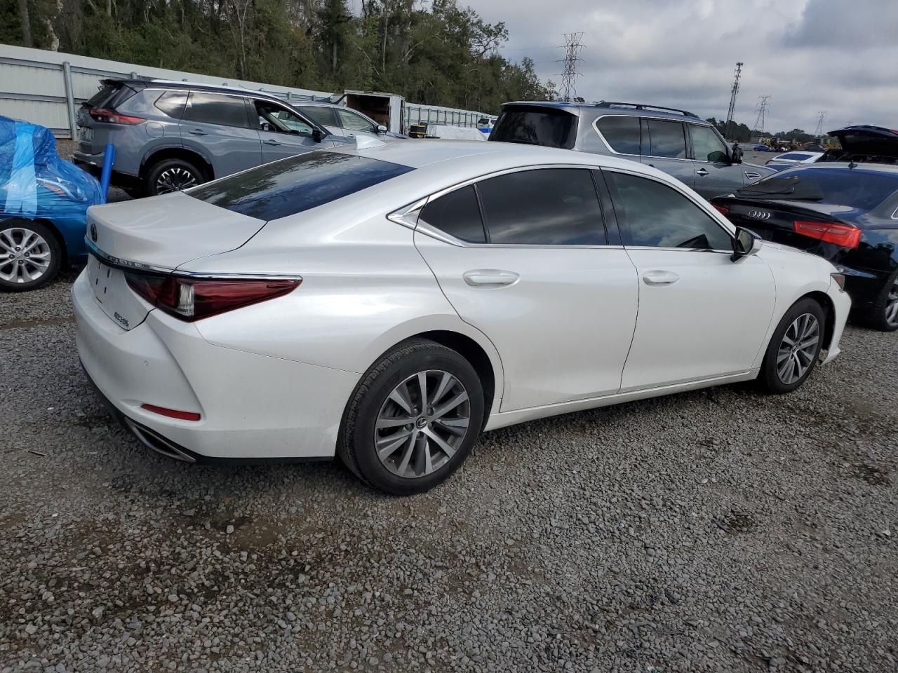 2019 Lexus ES VIN 58ABZ1B17KU018294 Copart auction photo, front end / undercarriage damage thumbnail 3