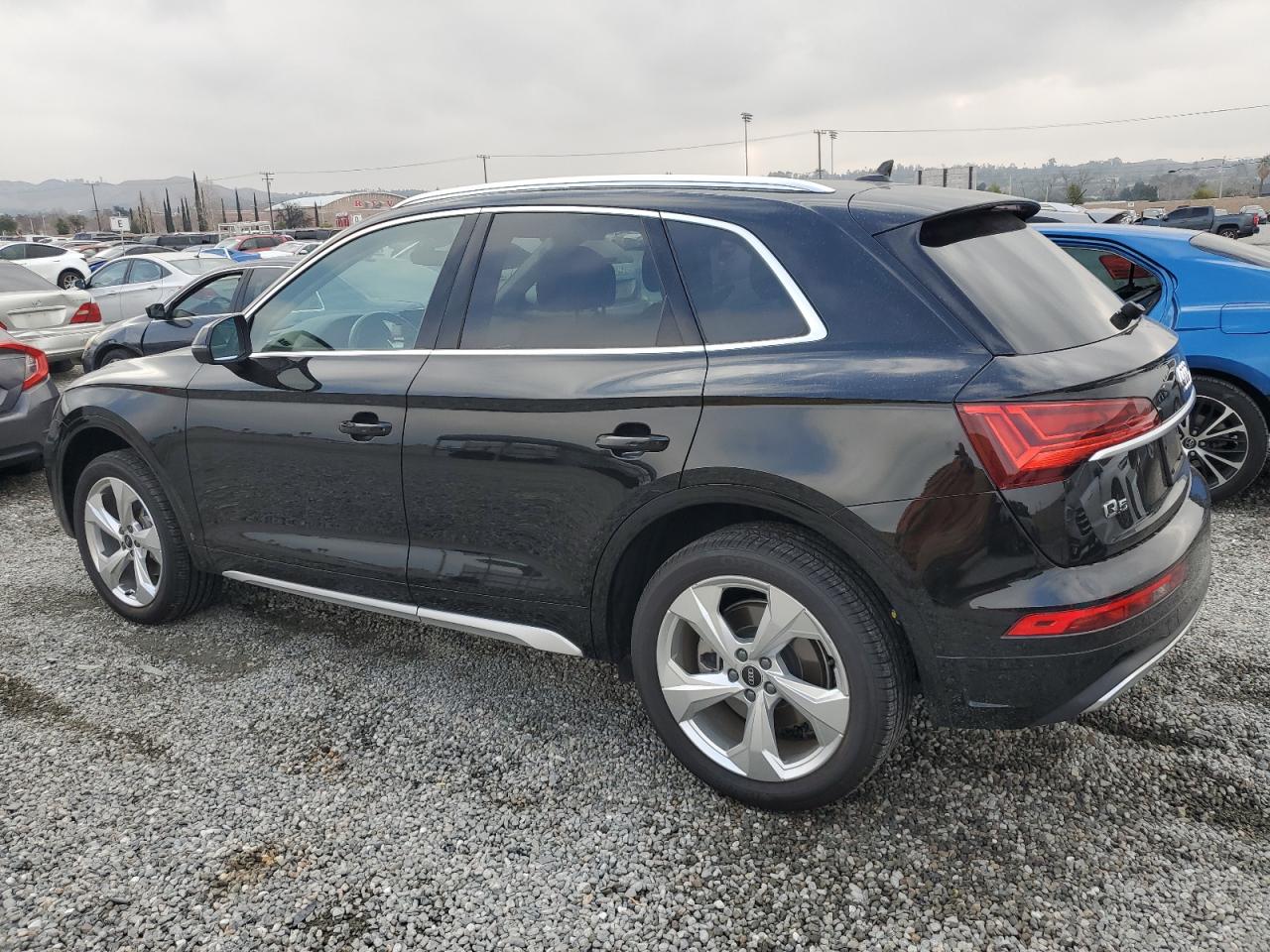 2021 Audi Q5 VIN WA1BAAFY6M2045747 Copart auction photo, front end damage thumbnail 2