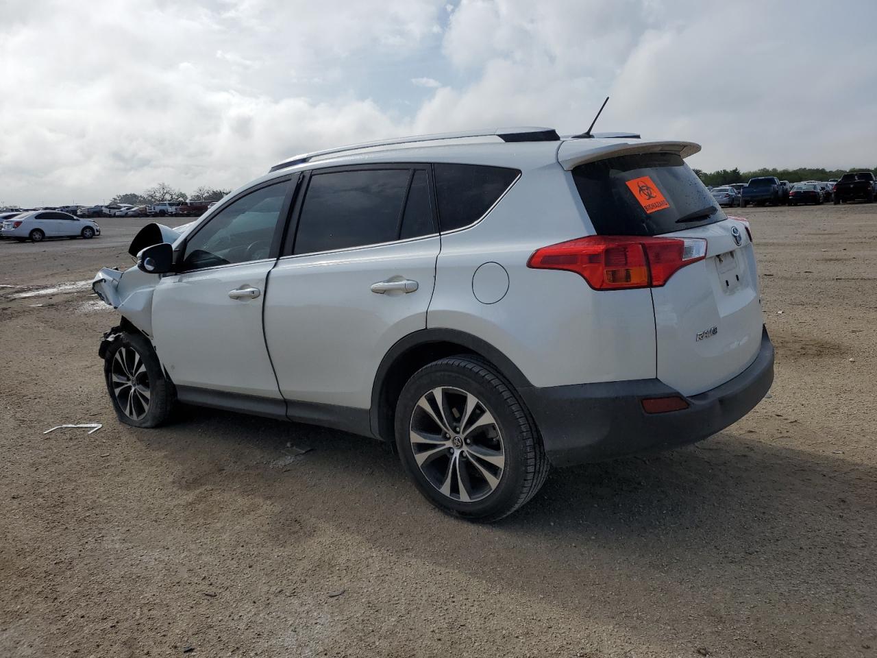 2015 Toyota RAV 4 VIN JTMYFREV0FJ035912 Copart auction photo, front end damage thumbnail 2