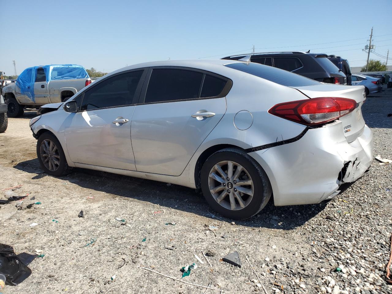 2017 KIA Forte VIN 3KPFL4A73HE067375 Copart auction photo, front end / rear end damage thumbnail 2