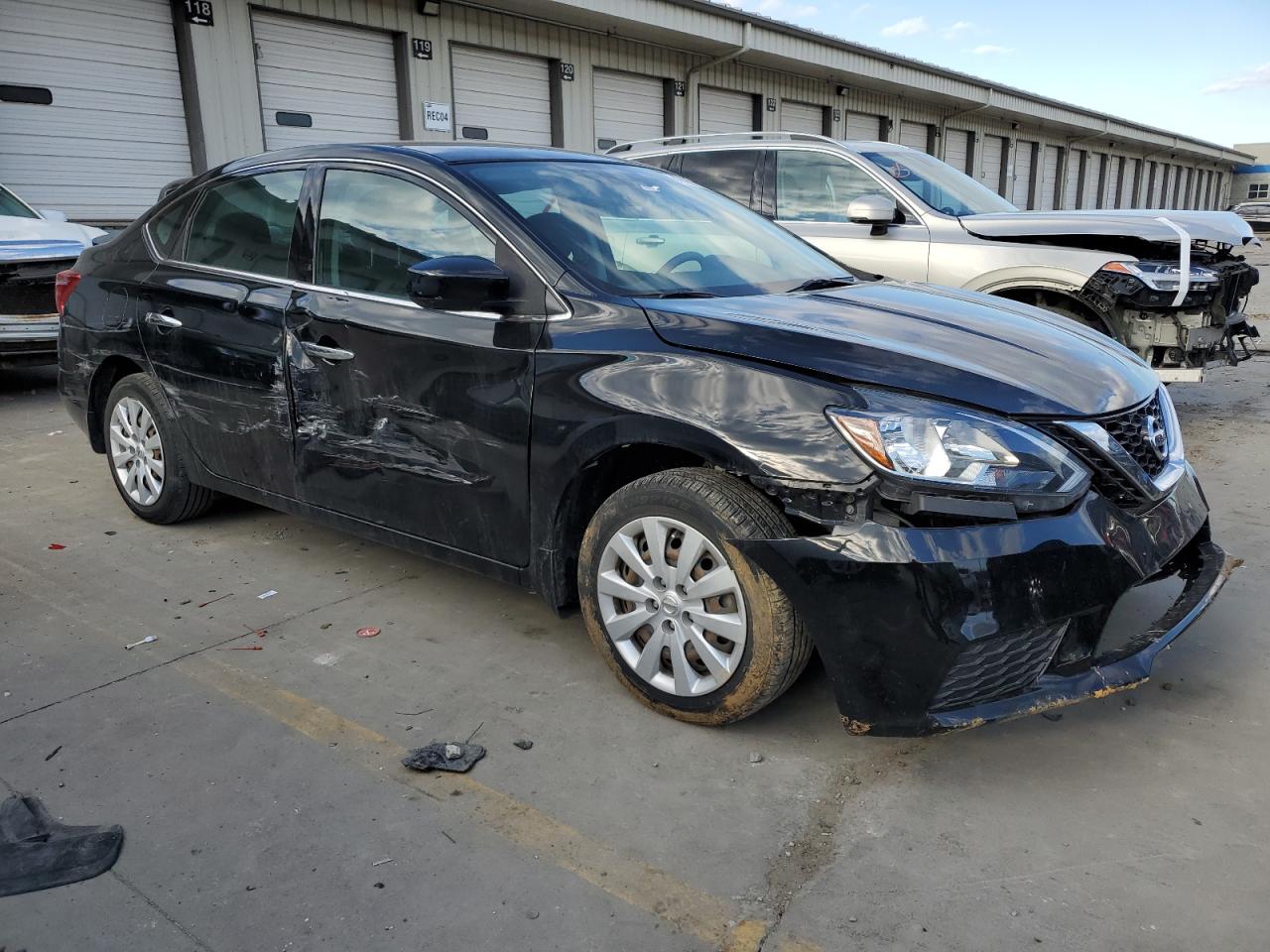 2019 Nissan Sentra VIN 3N1AB7AP8KY389405 Copart auction photo, side / front end damage thumbnail 4