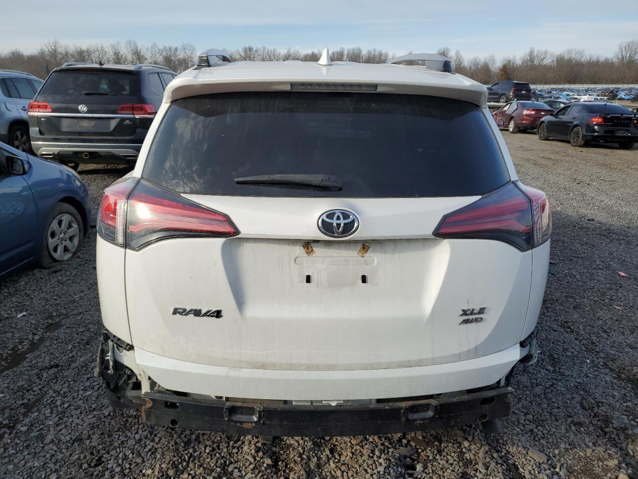 2018 Toyota RAV 4 VIN JTMRFREV4JJ739463 Copart auction photo, front end / side damage thumbnail 6