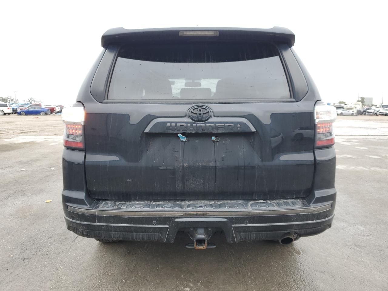 2019 Toyota 4Runner VIN JTEBU5JR9K5692610 Copart auction photo, front end damage thumbnail 6