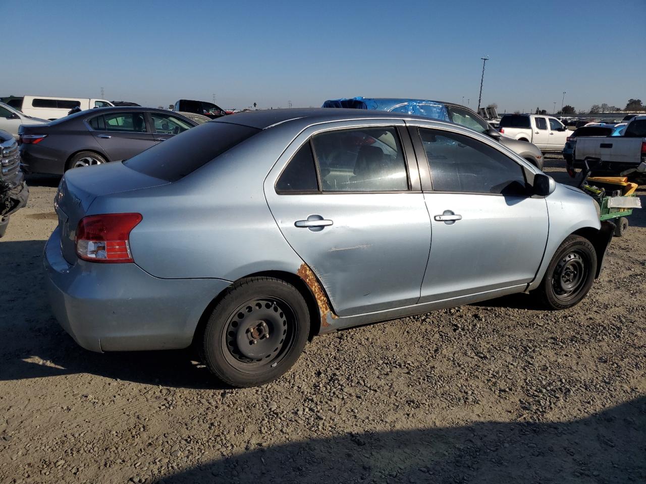 2009 Toyota Yaris VIN JTDBT903391332486 Copart auction photo, front end damage thumbnail 3