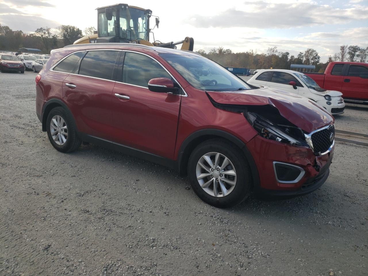 2017 KIA Sorento VIN 5XYPG4A52HG305744 Copart auction photo, front end / side damage thumbnail 4