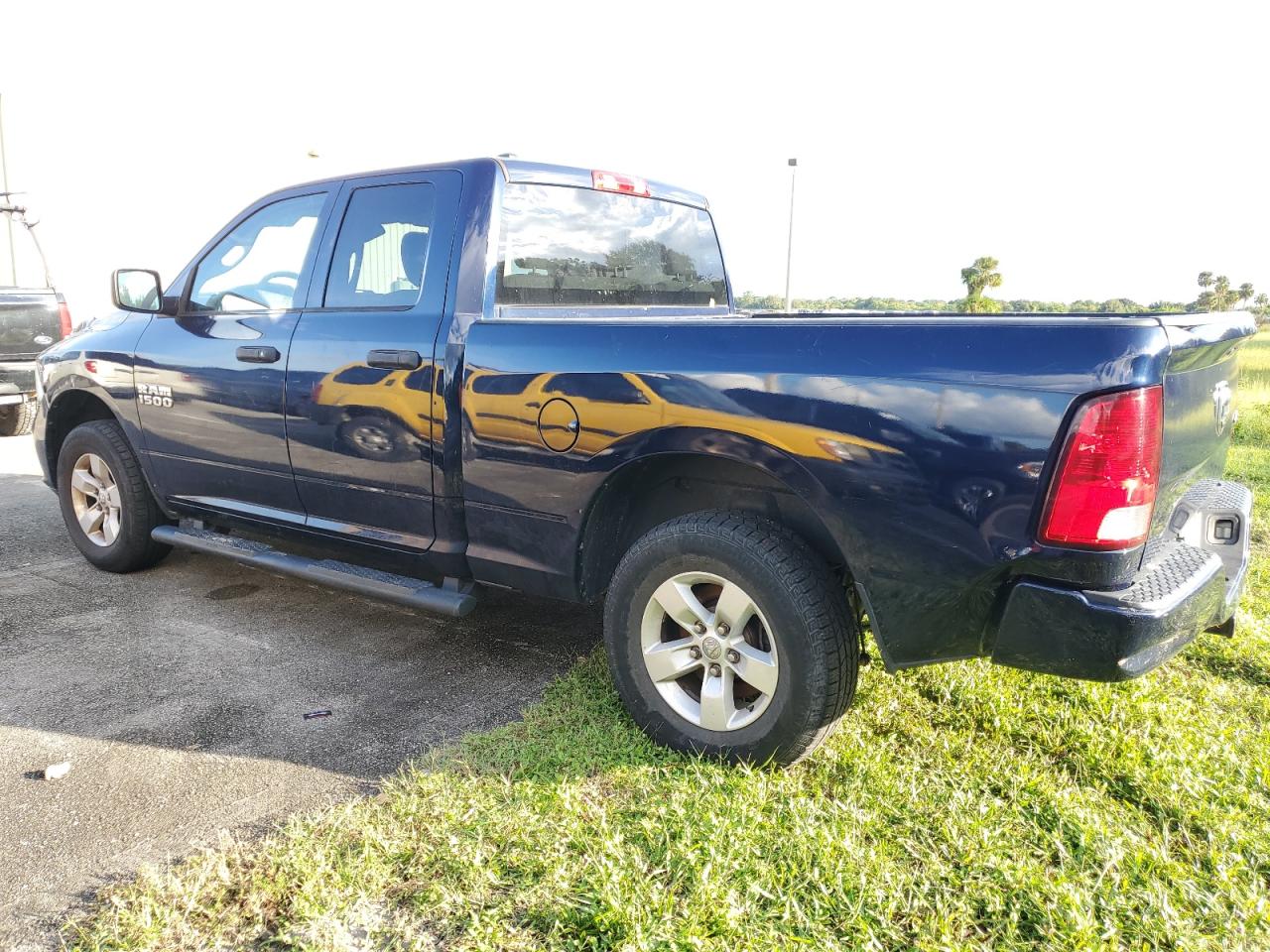 2018 RAM 1500 VIN 1C6RR7FG8JS247970 Copart auction photo, water/flood damage thumbnail 2