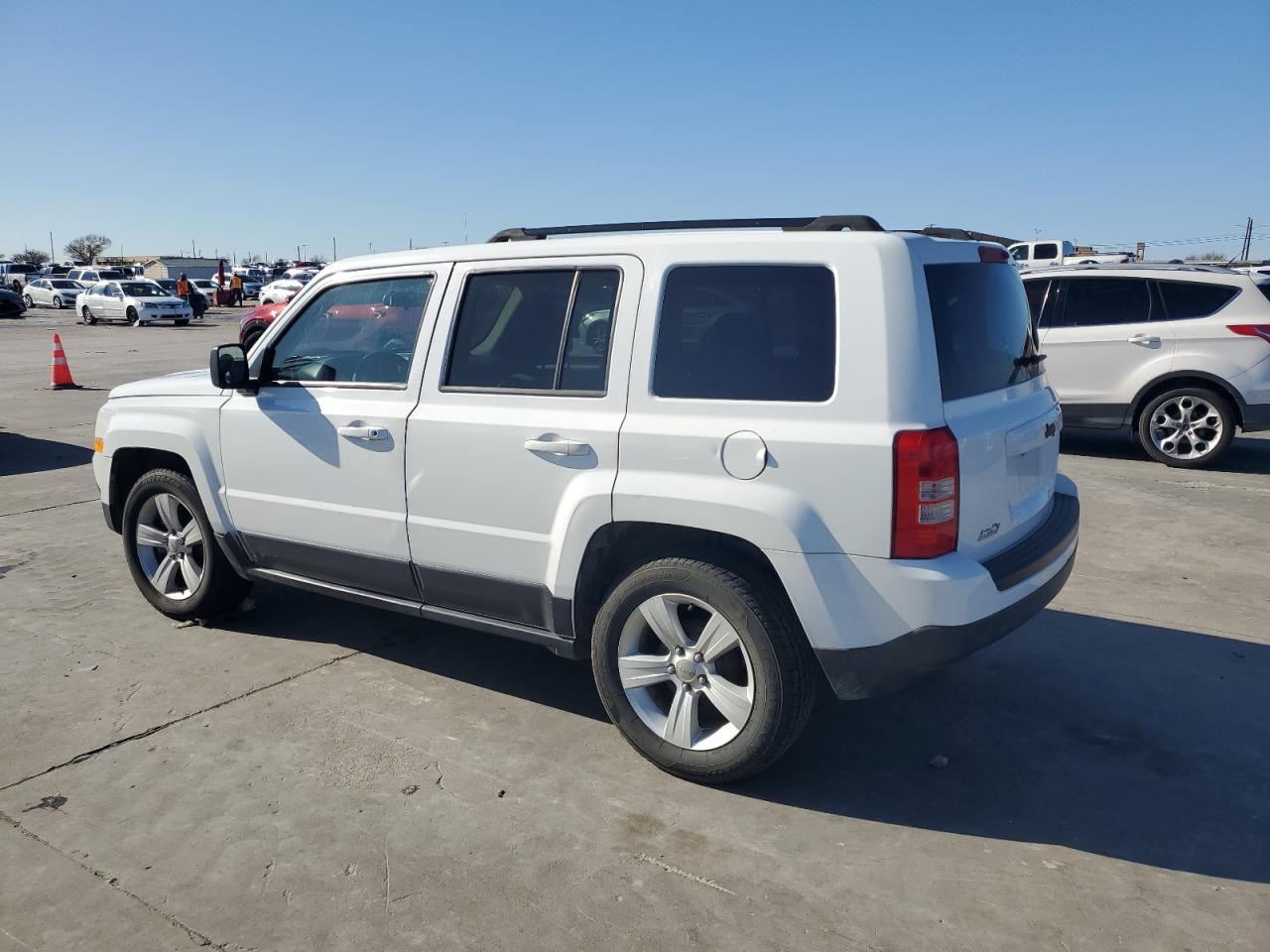 2014 Jeep Liberty (Patriot) VIN 1C4NJPBA5ED757655 Copart auction photo, rejected repair / front end damage thumbnail 2