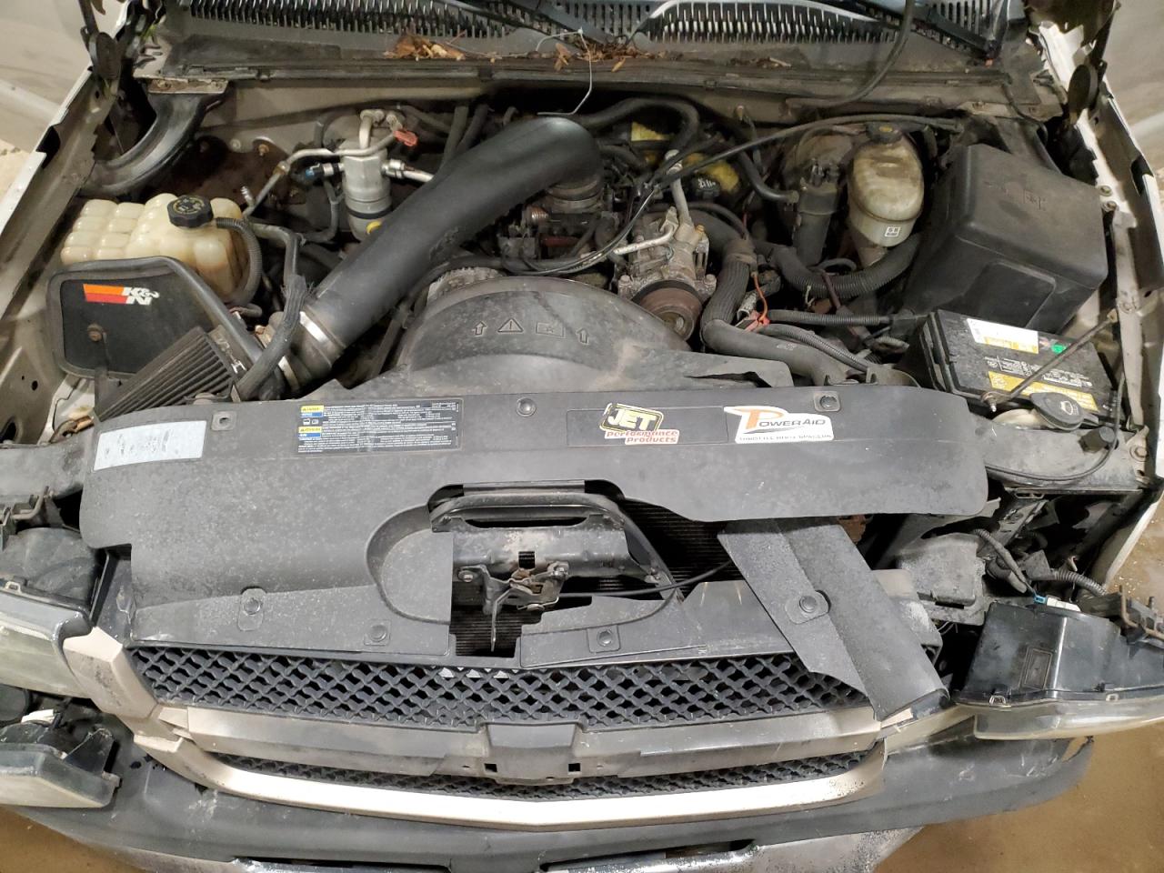 2004 Chevrolet Silverado VIN 1GCEC19X84Z301118 Copart auction photo, front end / side damage thumbnail 11