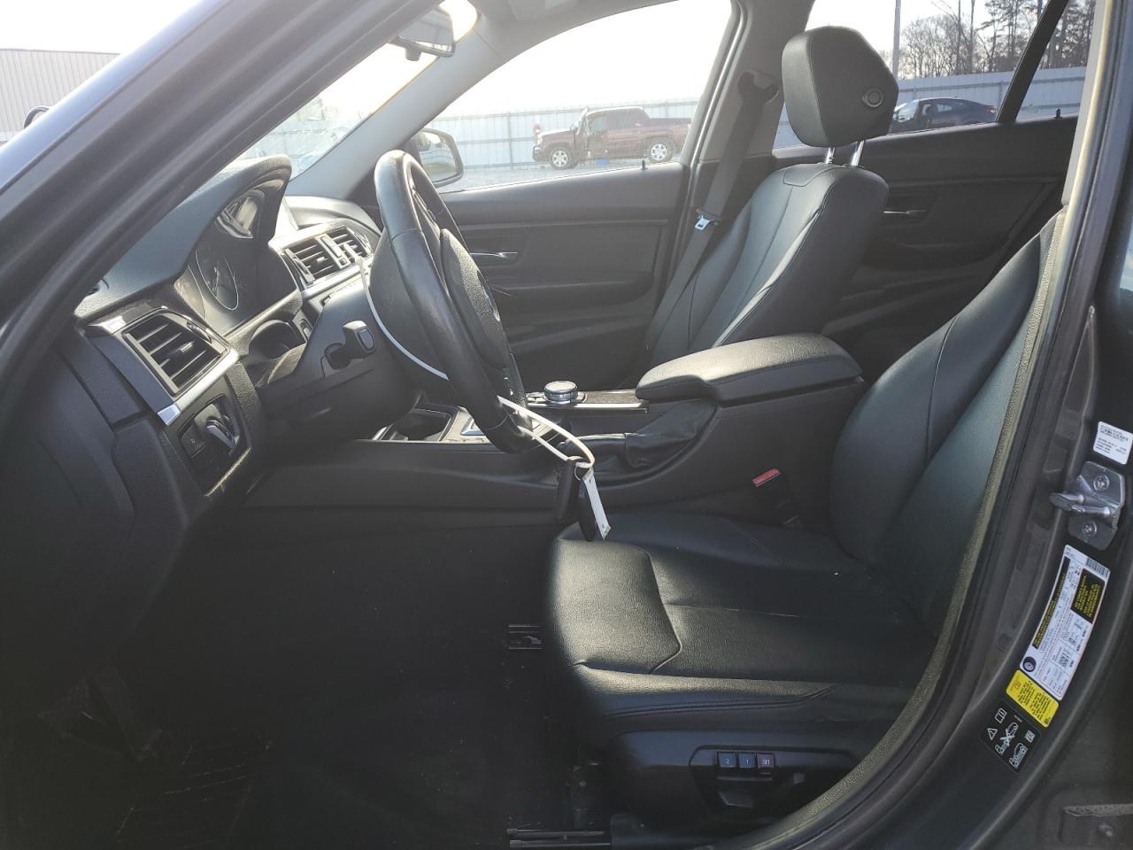 2015 BMW 3er VIN WBA3C3C59FK202407 Copart auction photo, front end damage thumbnail 7