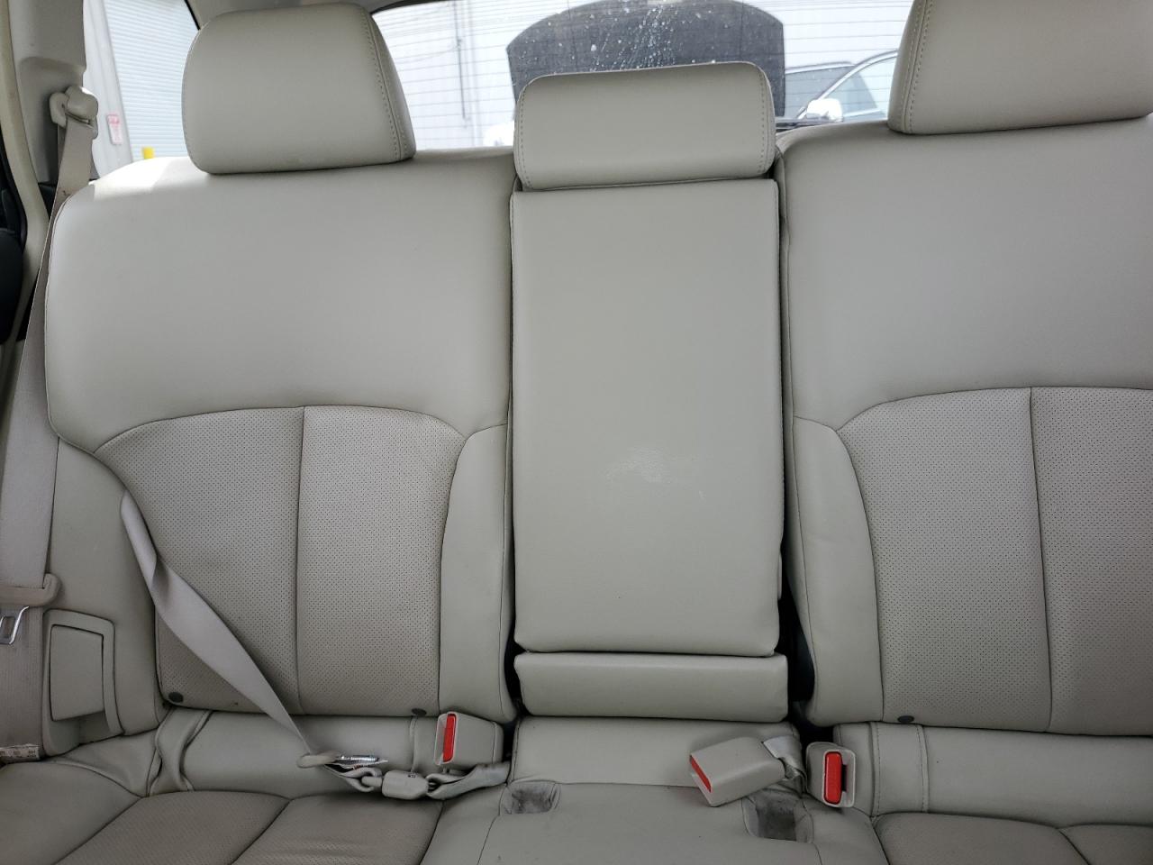2011 Subaru Outback VIN 4S4BREKC3B2390128 Copart auction photo, all over / minor dent/scratches damage thumbnail 10