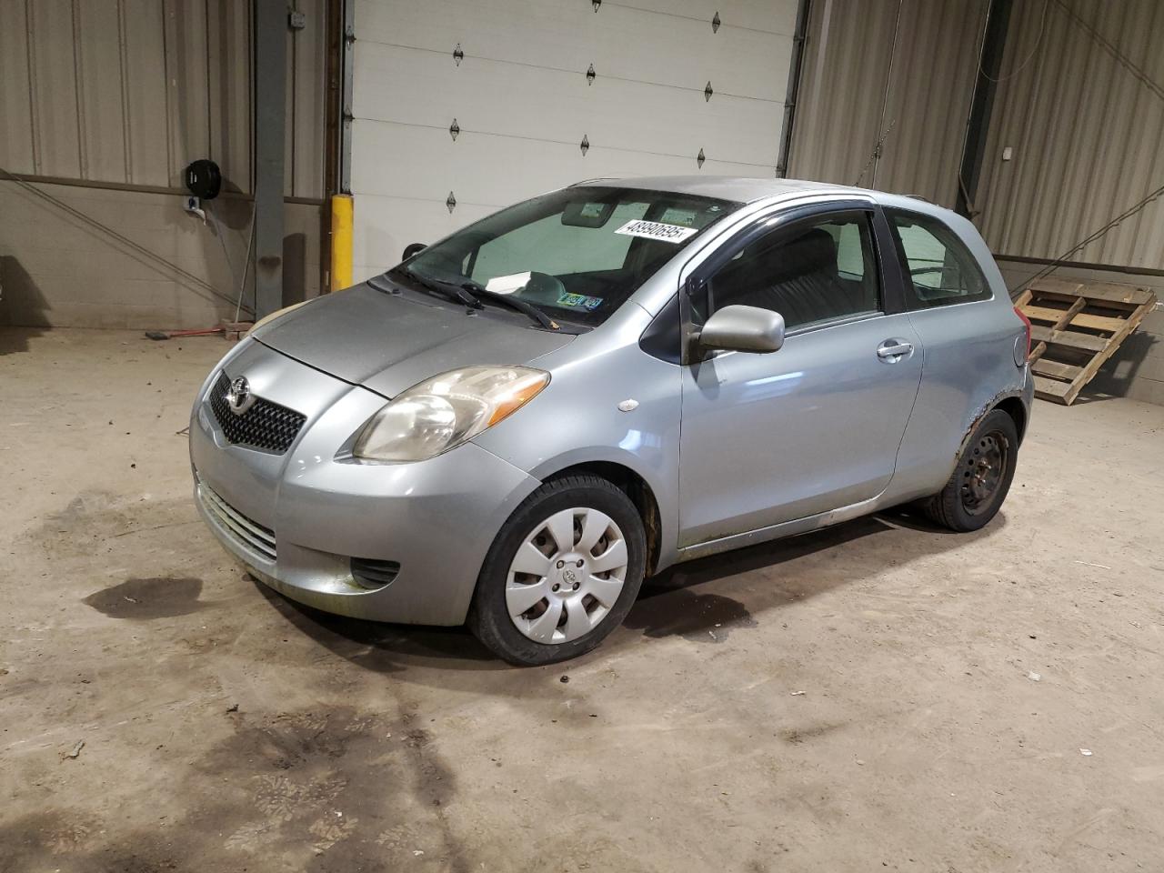 2008 Toyota Yaris VIN JTDJT903885203761 - Copart auction photo