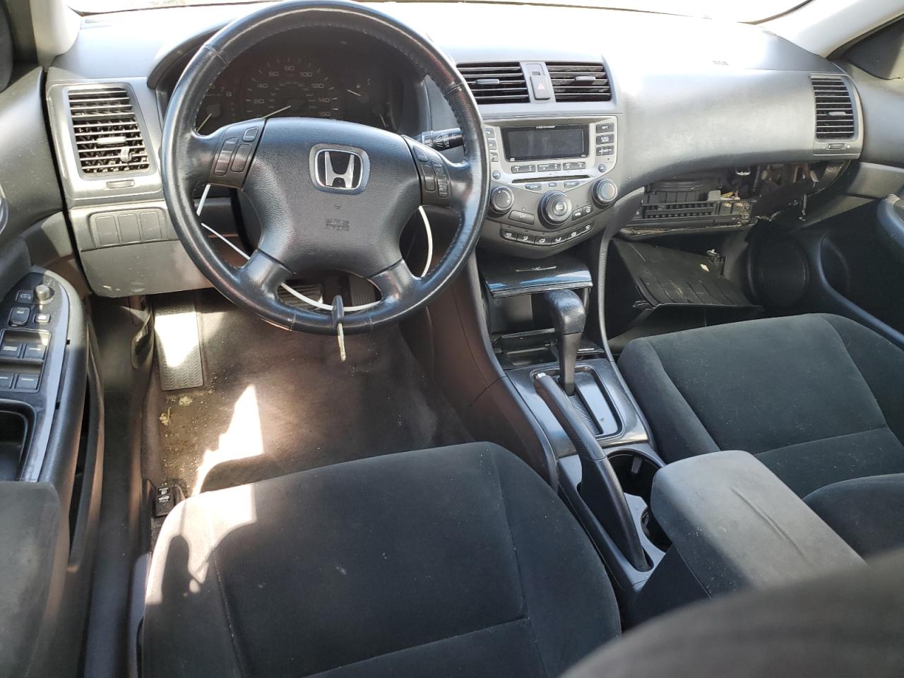 2006 Honda Accord VIN 1HGCM56366A113570 Copart auction photo, rear end damage thumbnail 8
