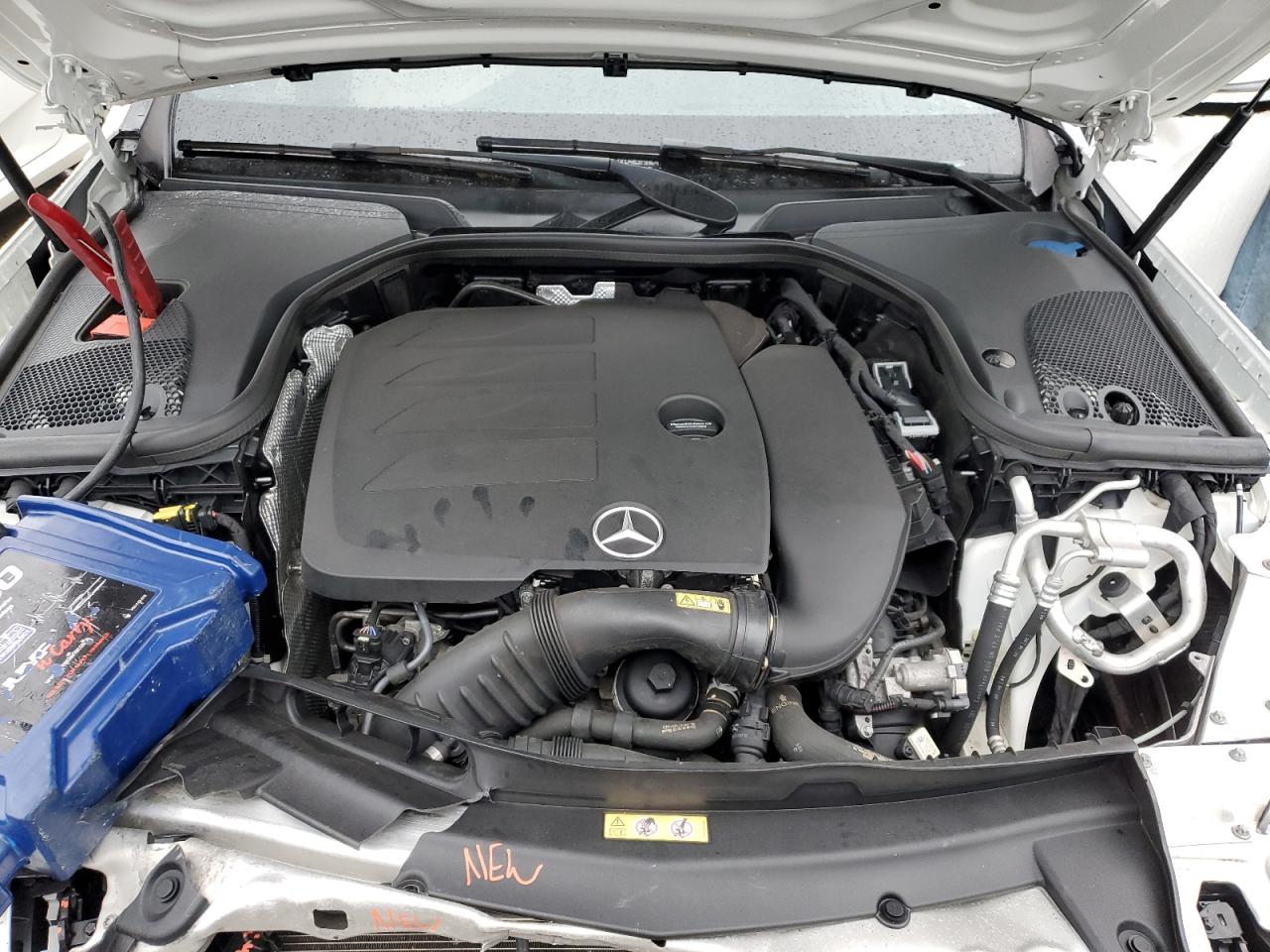 2020 Mercedes-Benz E-klasse VIN W1KZF8EB1LA842476 Copart auction photo, front end / minor dent/scratches damage thumbnail 11