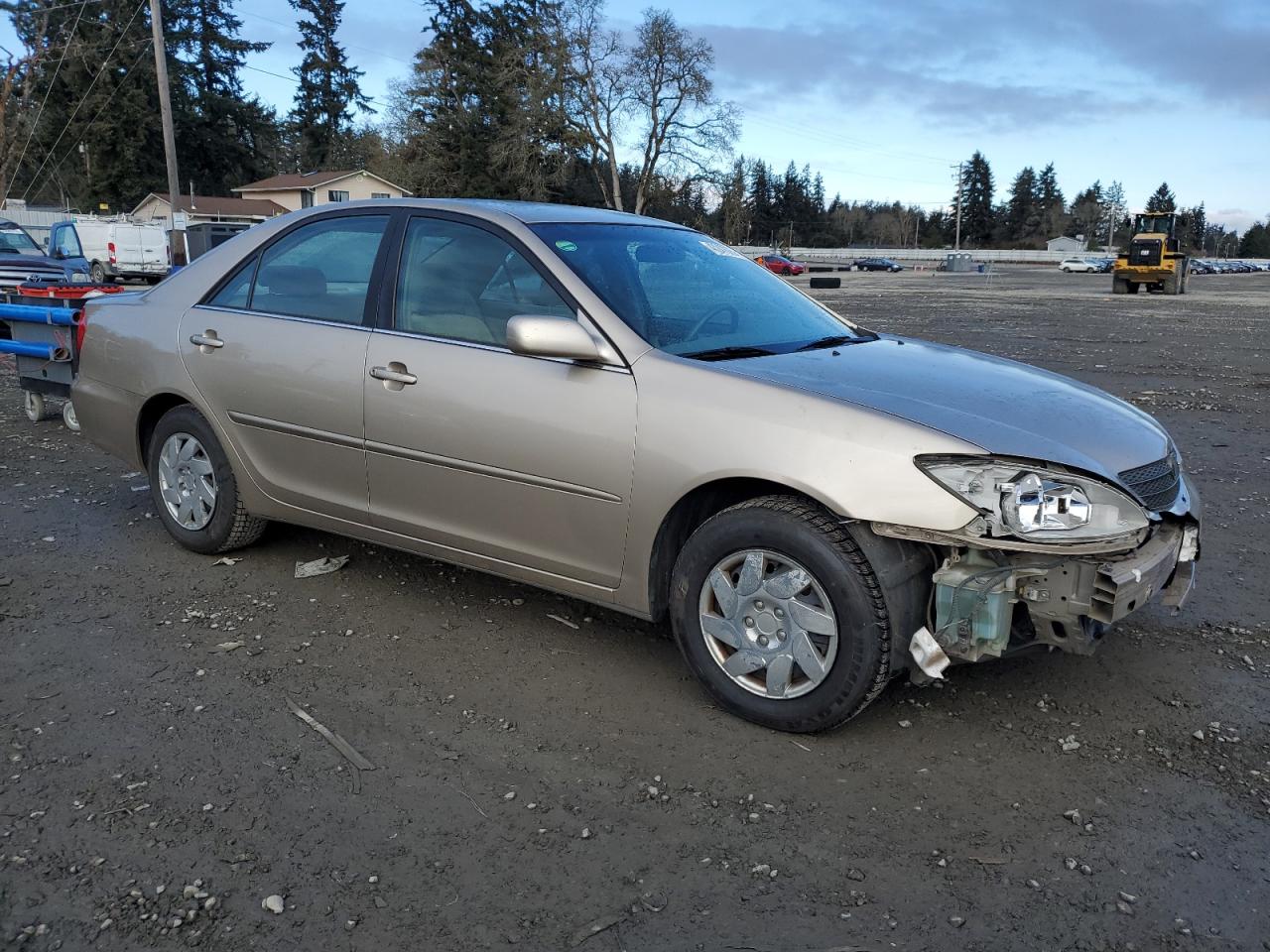 2002 Toyota Camry VIN JTDBE32K420085907 Copart auction photo, front end / side damage thumbnail 4