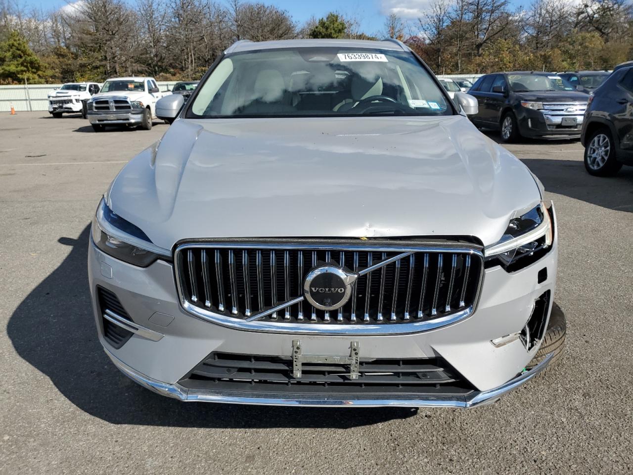 2022 Volvo XC60 VIN YV4062RL2N1075045 Copart auction photo, front end / side damage thumbnail 5