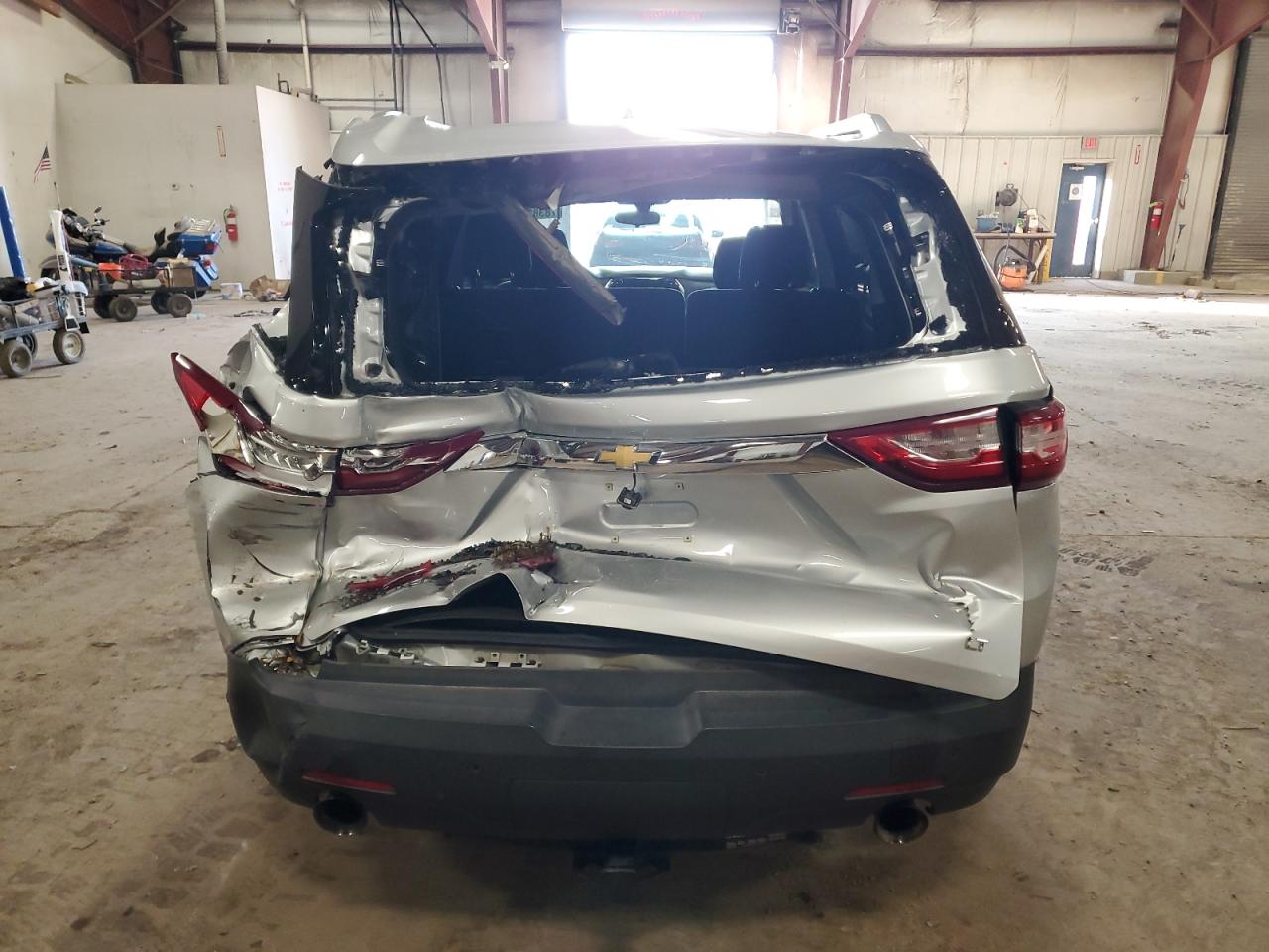 2018 Chevrolet Traverse VIN 1GNERGKW3JJ143131 Copart auction photo, rear end / side damage thumbnail 6