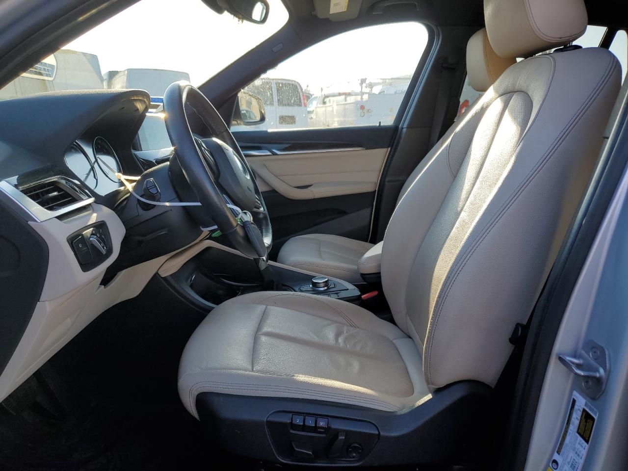 2018 BMW X1 VIN WBXHU7C31J5L07884 Copart auction photo, side damage thumbnail 7