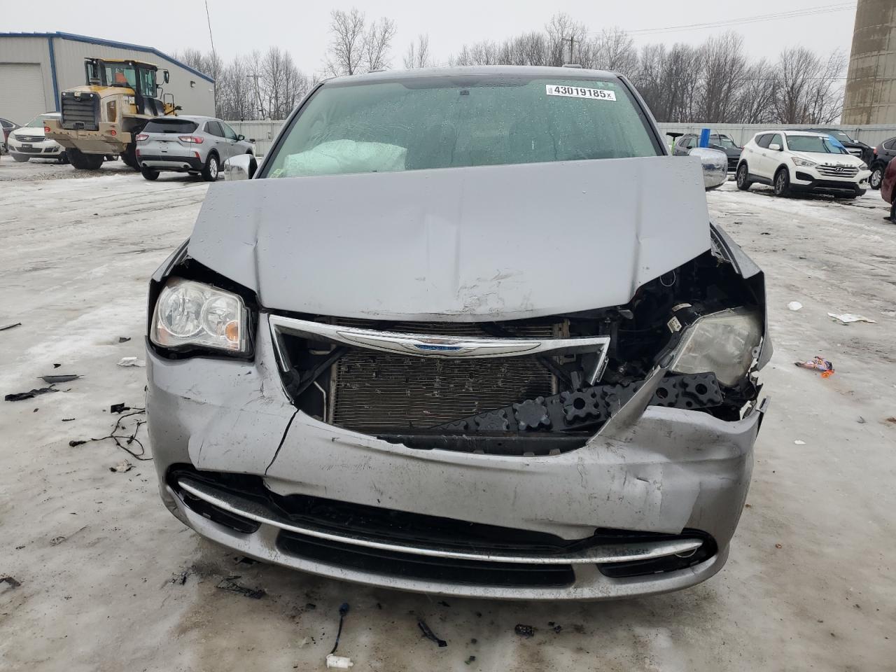 2014 Chrysler Town & Country VIN 2C4RC1CG7ER329627 Copart auction photo, front end damage thumbnail 5