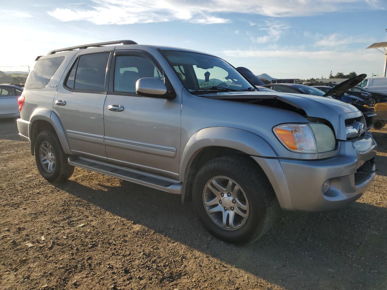 2005 Toyota Sequoia VIN 5TDBT48A65S254966 Copart auction photo, front end damage thumbnail 4