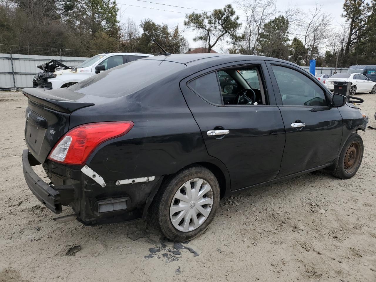 2019 Nissan Versa VIN 3N1CN7AP8KL829720 Copart auction photo, front end / rear end damage thumbnail 3