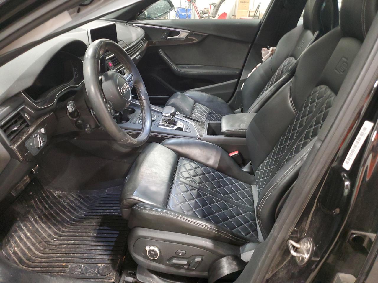 2018 Audi RS4 VIN WAUC4AF48JA094753 Copart auction photo, front end / side damage thumbnail 7