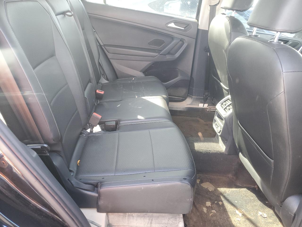 2019 Volkswagen Tiguan VIN 3VV2B7AX4KM054541 Copart auction photo, water/flood damage thumbnail 11
