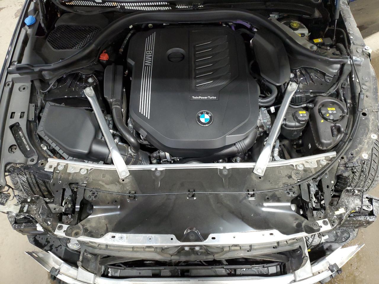 2021 BMW 5er VIN WBA73BJ00MWX13965 Copart auction photo, front end / side damage thumbnail 11