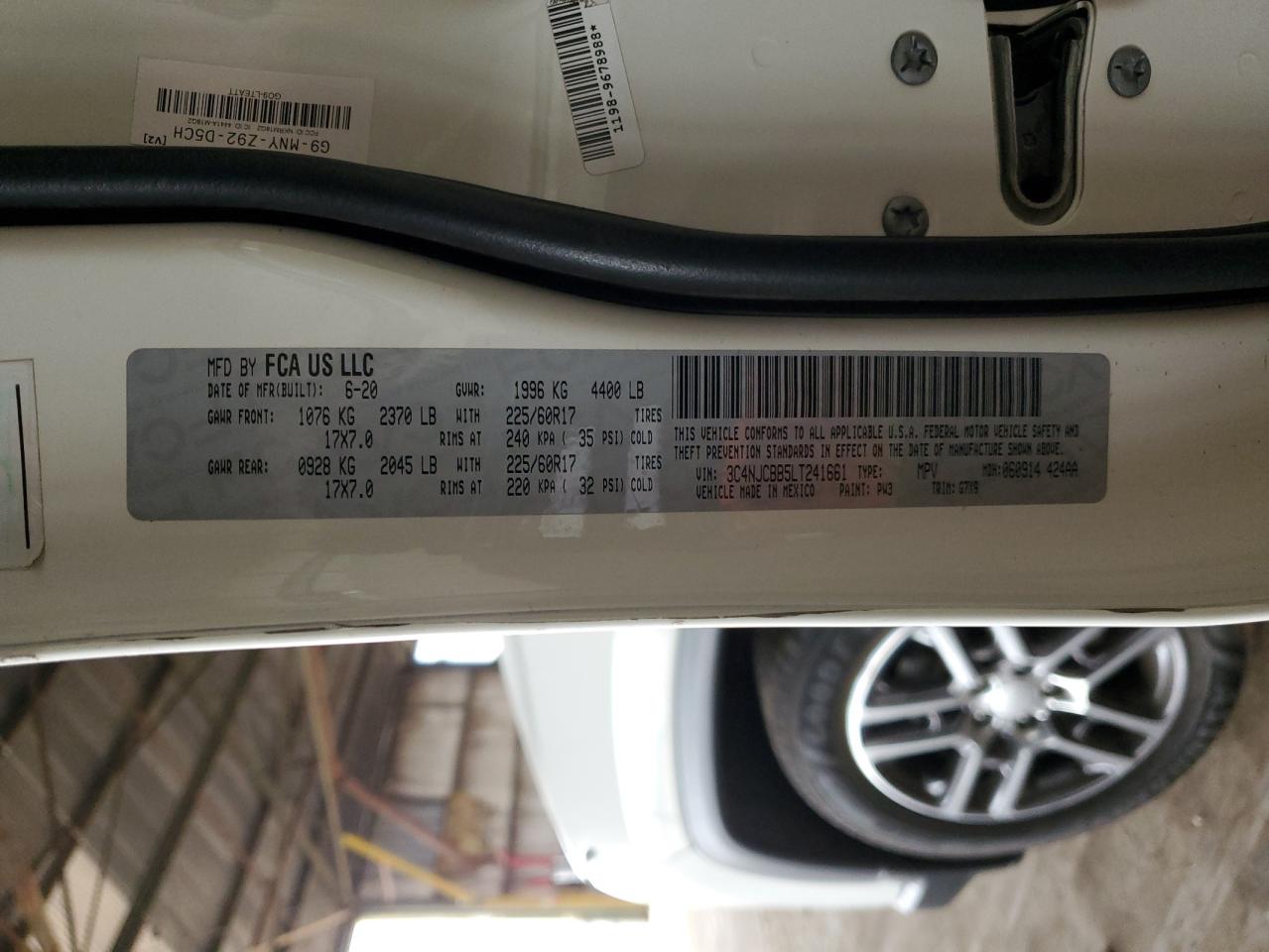 2020 Jeep Compass VIN 3C4NJCBB5LT241661 Copart auction photo, front end / side damage thumbnail 14