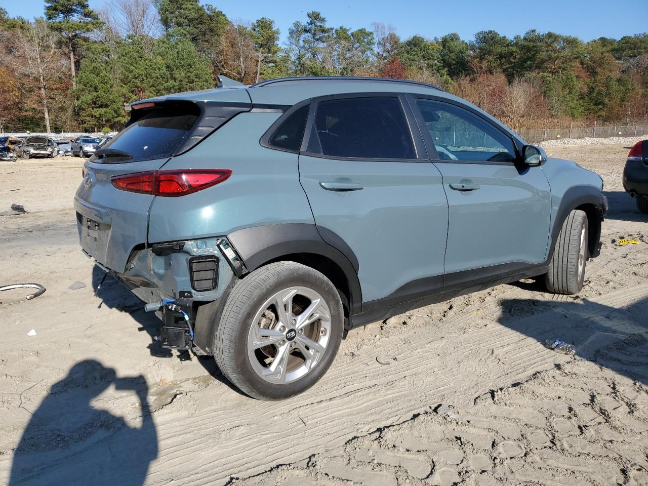 2022 Hyundai Kona VIN KM8K62ABXNU881319 Copart auction photo, rear end / minor dent/scratches damage thumbnail 3