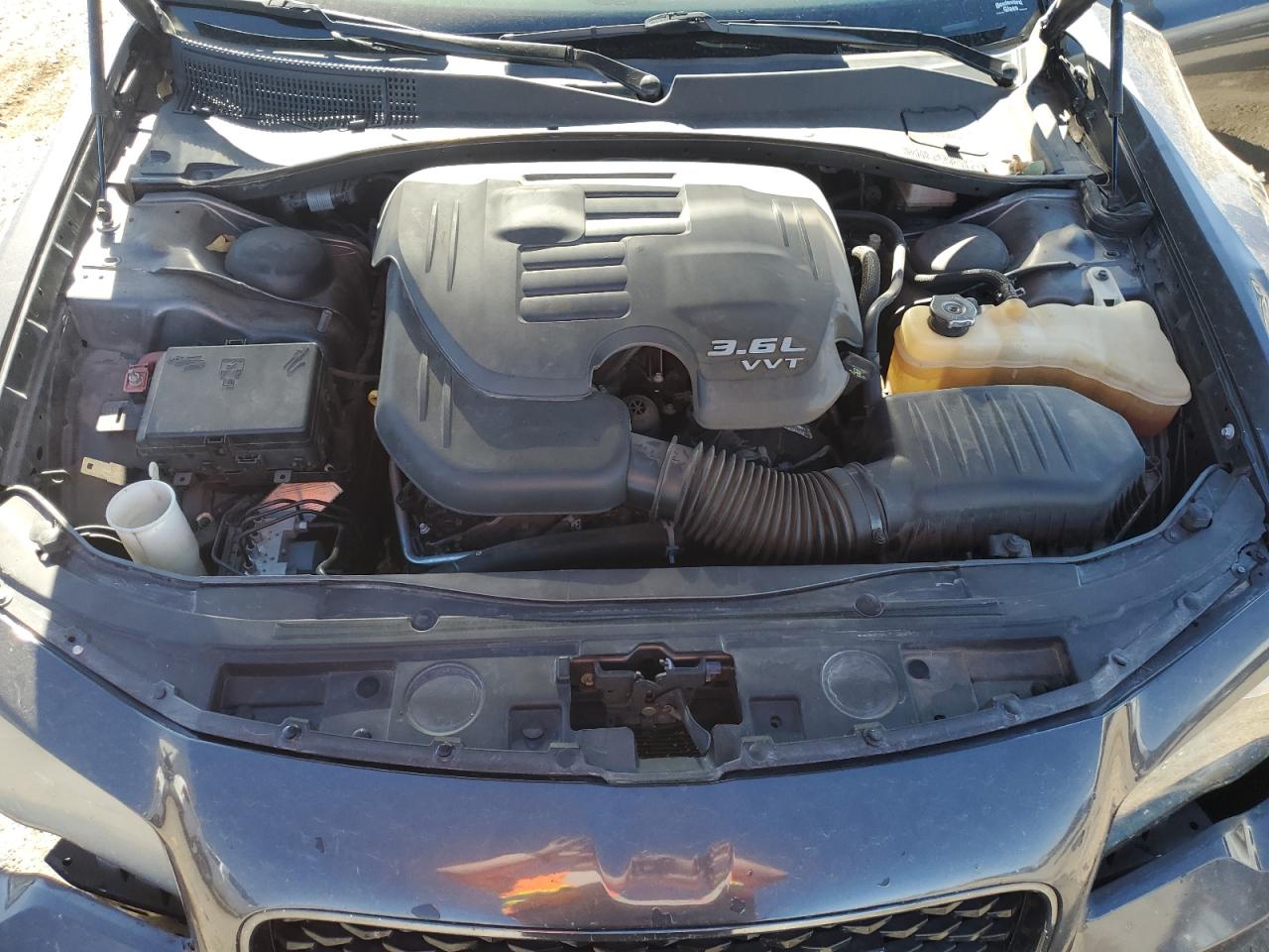 2019 Chrysler 300 VIN 2C3CCAAG8KH511688 Copart auction photo, front end / undercarriage damage thumbnail 12
