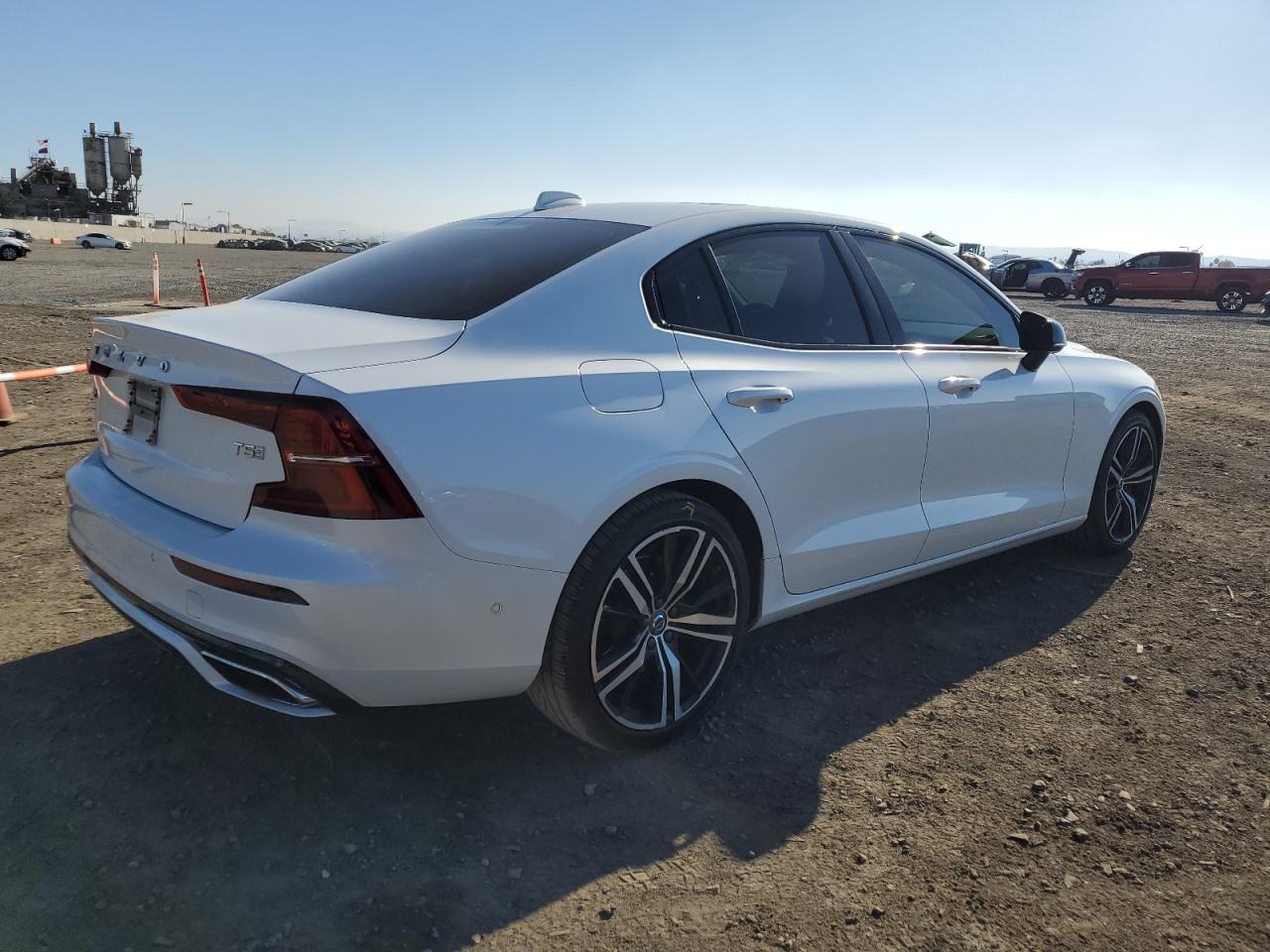 2020 Volvo S60 VIN 7JR102FM6LG039277 Copart auction photo, minor dent/scratches damage thumbnail 3