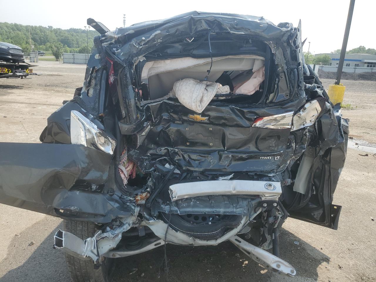 2018 Chevrolet Equinox VIN 3GNAXSEV0JS572879 Copart auction photo, all over / frame damage damage thumbnail 6