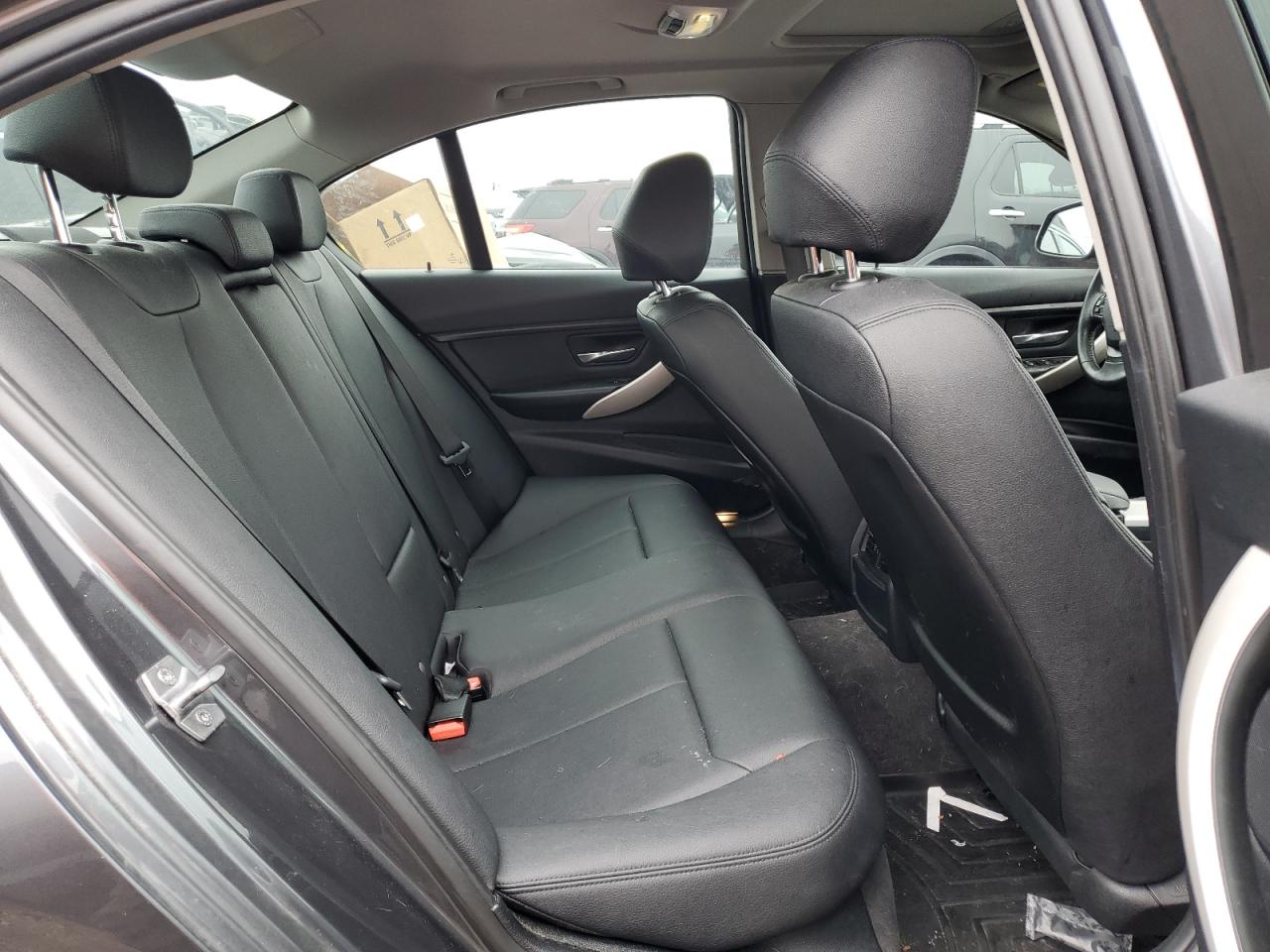 2014 BMW 3er VIN WBA3C3C5XEP661558 Copart auction photo, front end / minor dent/scratches damage thumbnail 10
