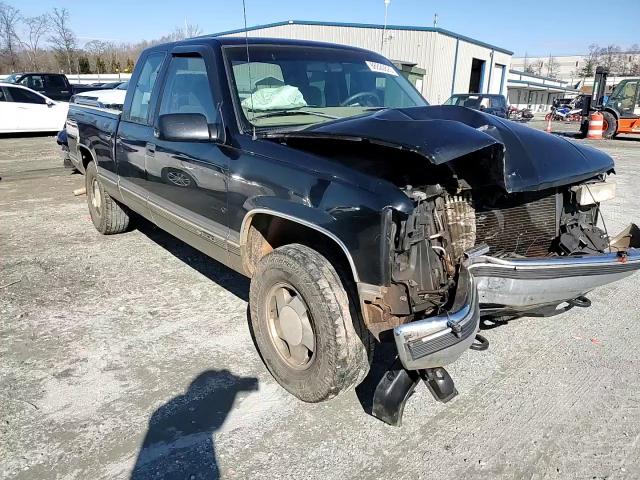 1998 Chevrolet GMT-400 VIN 1GCEK19R7WE176305 Copart auction photo, front end damage thumbnail 10