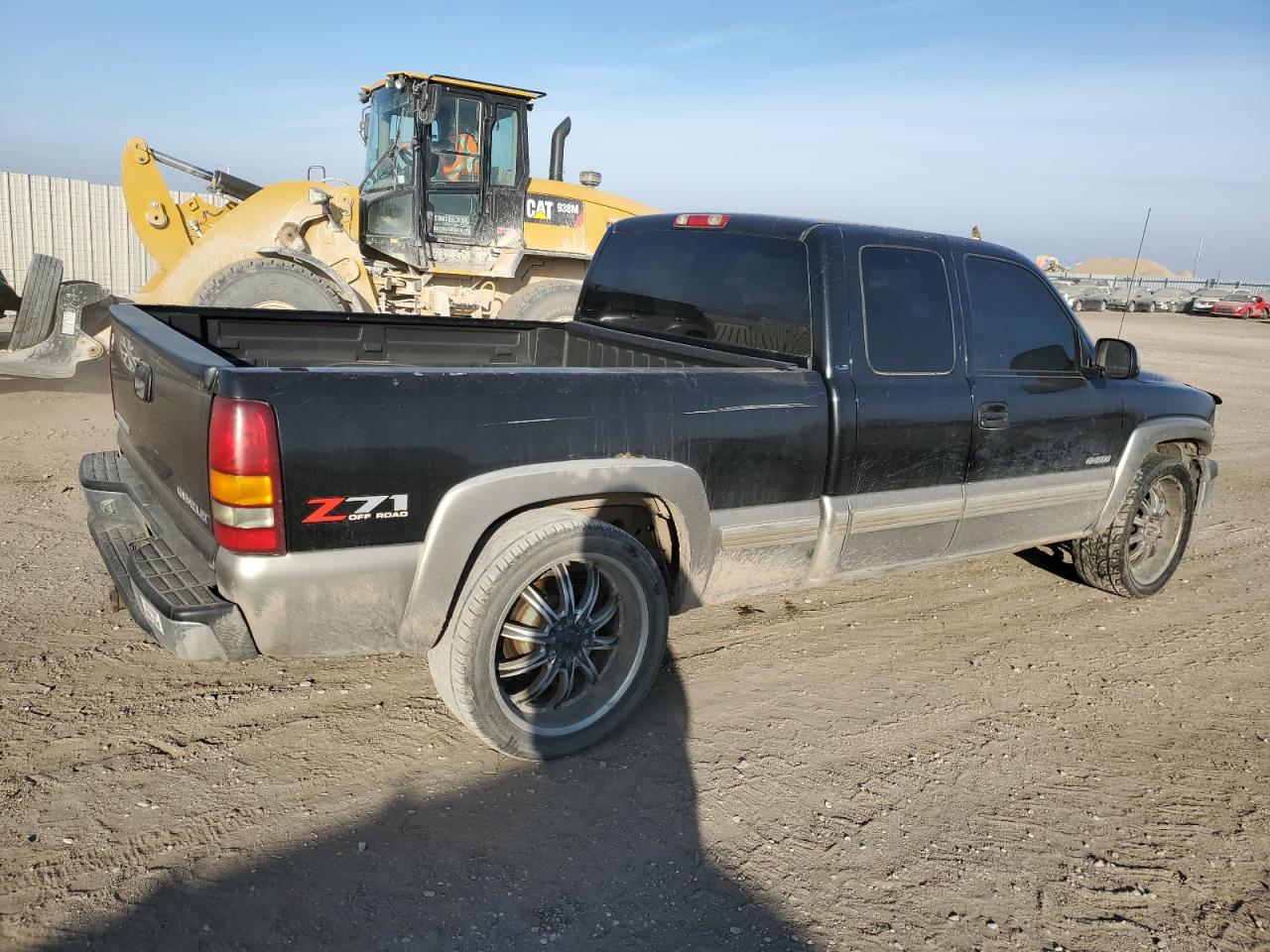 2001 Chevrolet Silverado VIN 2GCEK19T511405053 Copart auction photo, side damage thumbnail 3