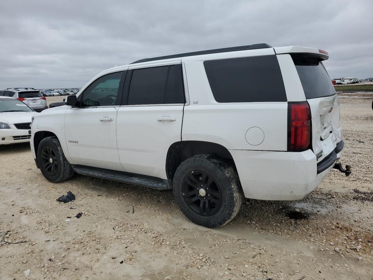 2016 Chevrolet Tahoe VIN 1GNSCAKC6GR442744 Copart auction photo, front end / rear end damage thumbnail 2