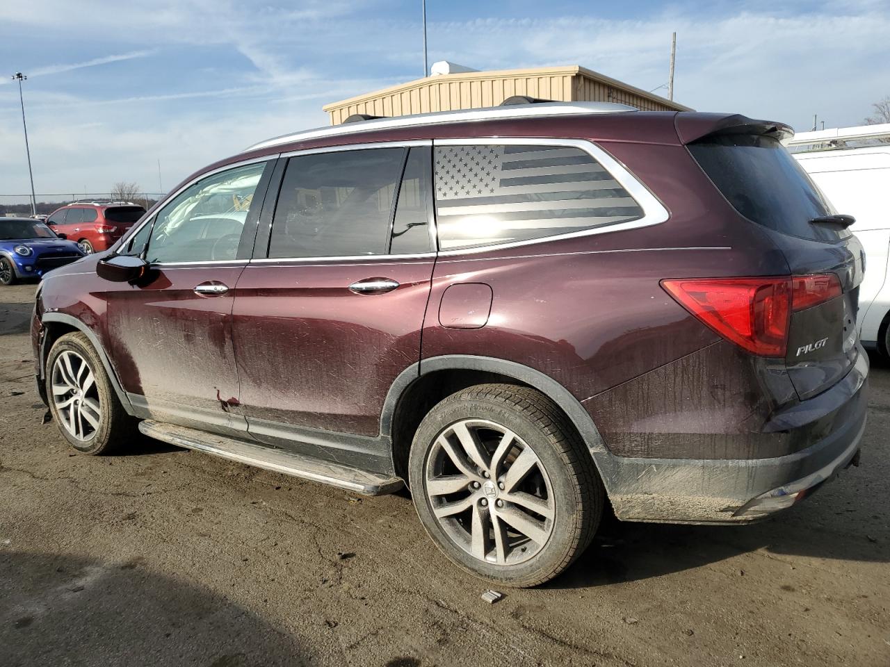 2017 Honda Pilot VIN 5FNYF6H08HB051039 Copart auction photo, front end damage thumbnail 2