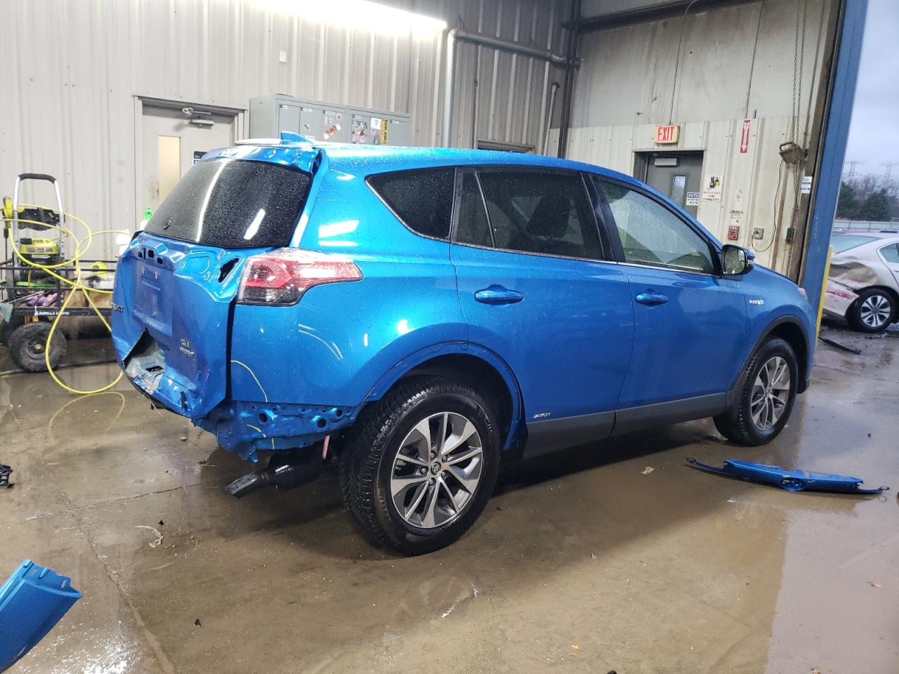 2017 Toyota RAV 4 VIN JTMRJREV0HD079073 Copart auction photo, rear end damage thumbnail 3
