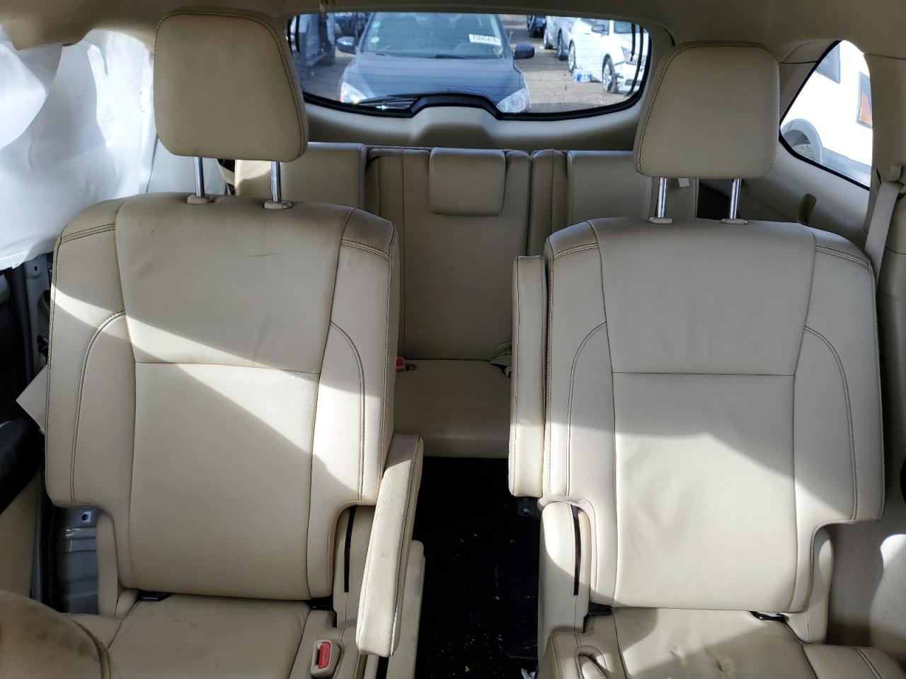 2019 Toyota Highlander VIN 5TDJZRFH9KS590842 Copart auction photo, side / rear end damage thumbnail 10