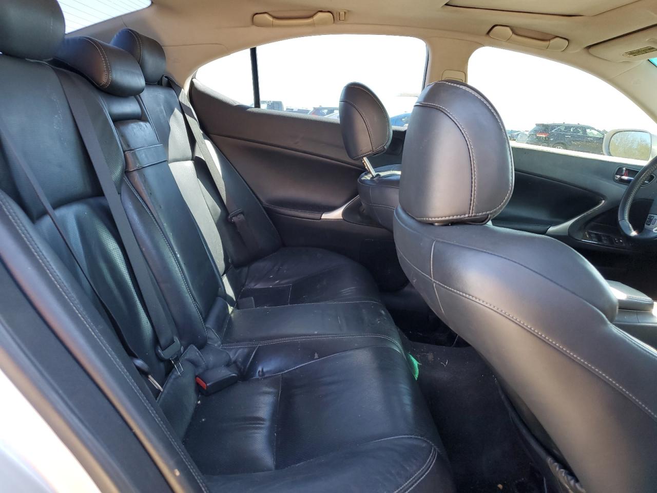 2011 Lexus IS VIN JTHBF5C22B2100513 Copart auction photo, rear end / minor dent/scratches damage thumbnail 10