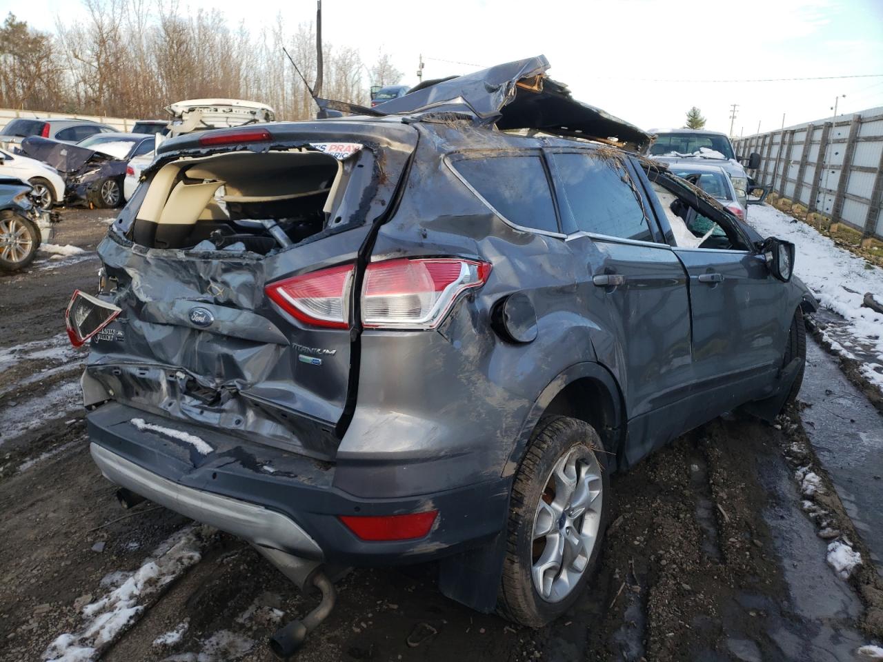 2013 Ford Escape VIN 1FMCU9J99DUA01533 Copart auction photo, rollover damage thumbnail 4