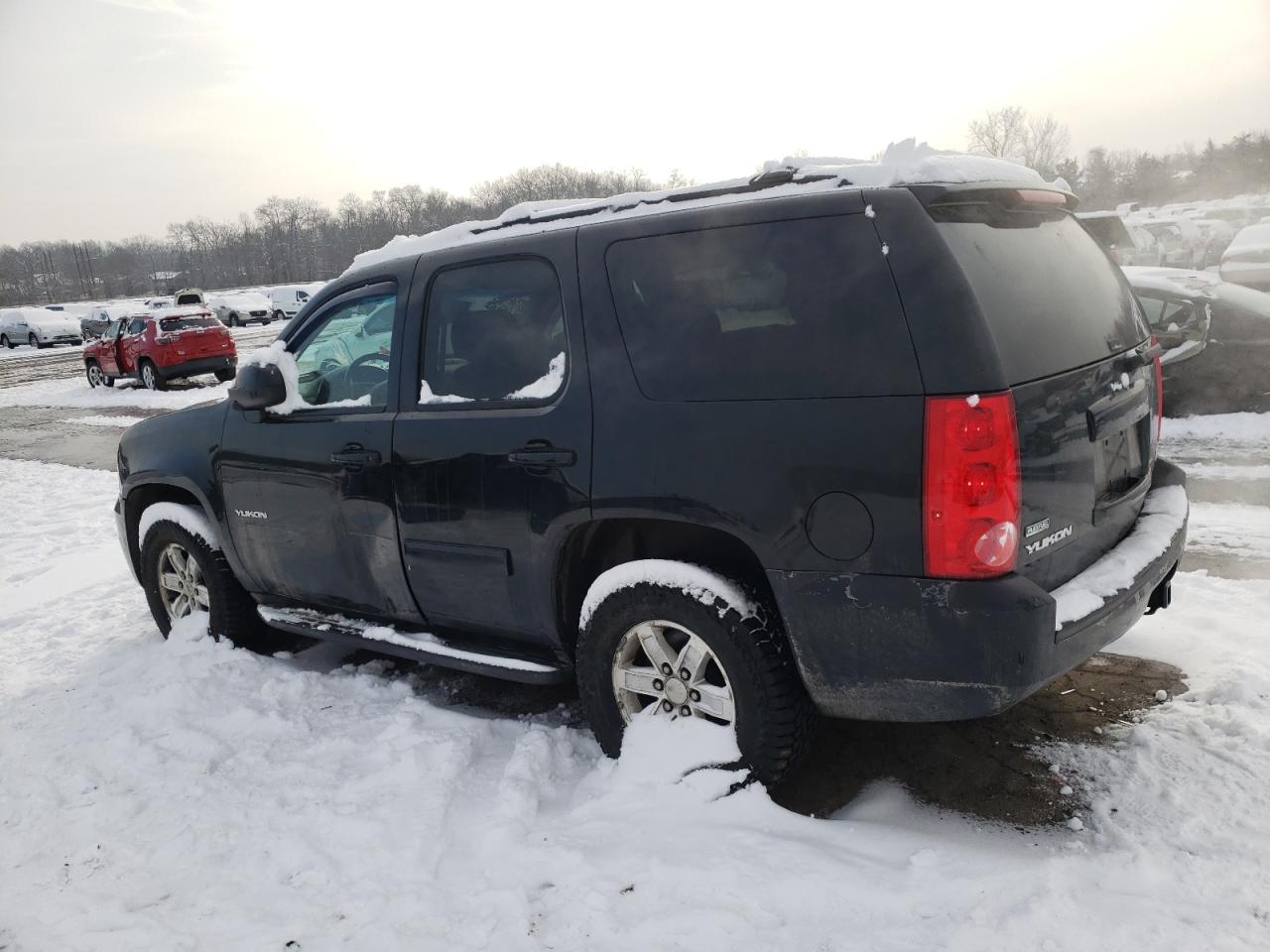 2011 GMC Yukon VIN 1GKS2AE0XBR231668 Copart auction photo, side damage thumbnail 2