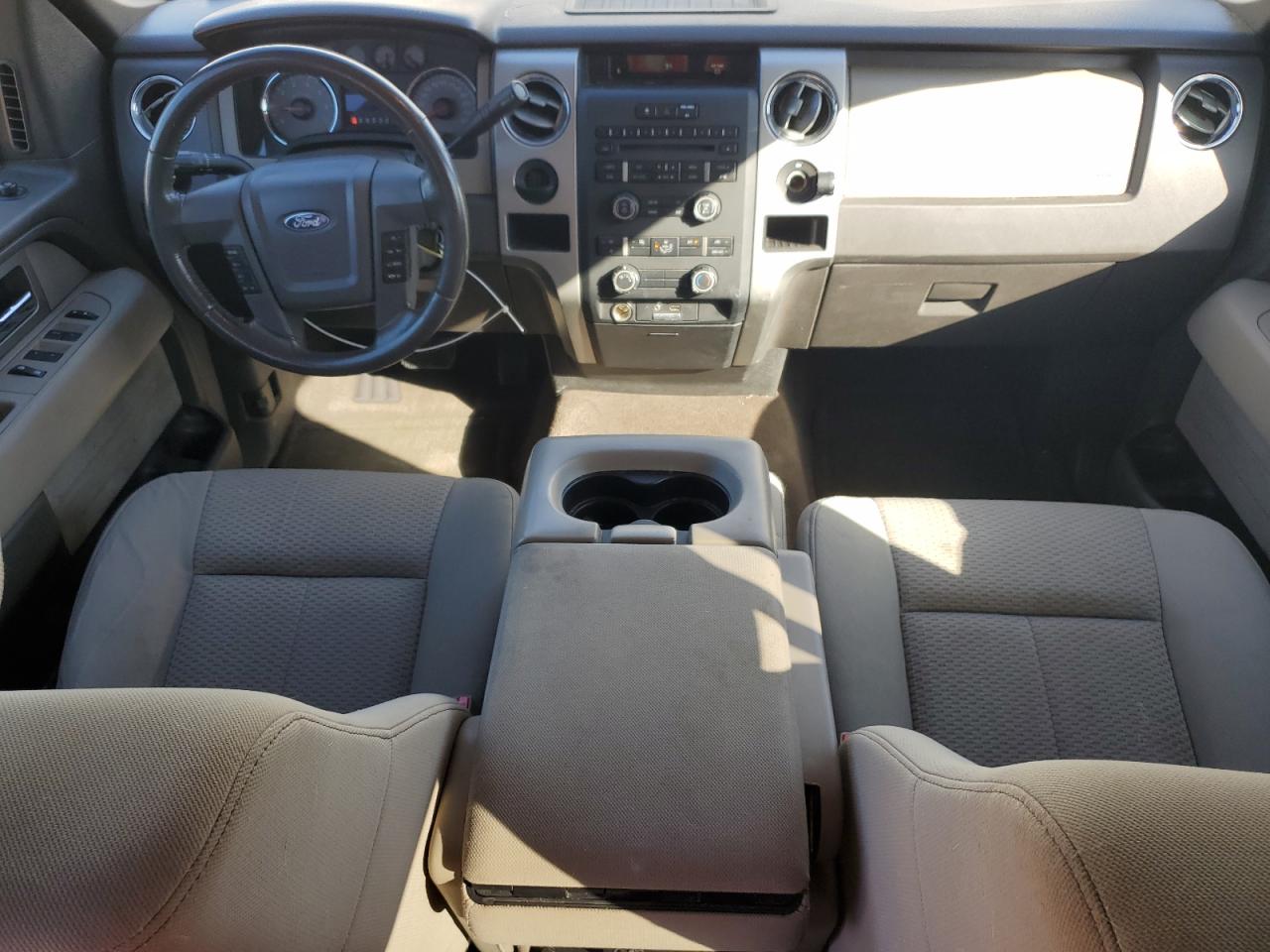 2009 Ford F-150 VIN 1FTRW12869FA24540 Copart auction photo, front end / minor dent/scratches damage thumbnail 8