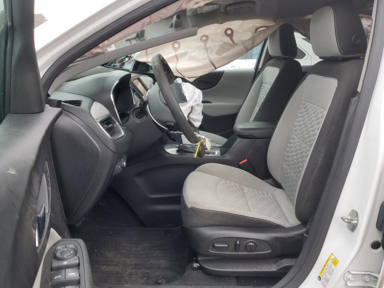 2019 Chevrolet Equinox VIN 3GNAXHEV6KL162070 Copart auction photo, front end / minor dent/scratches damage thumbnail 7
