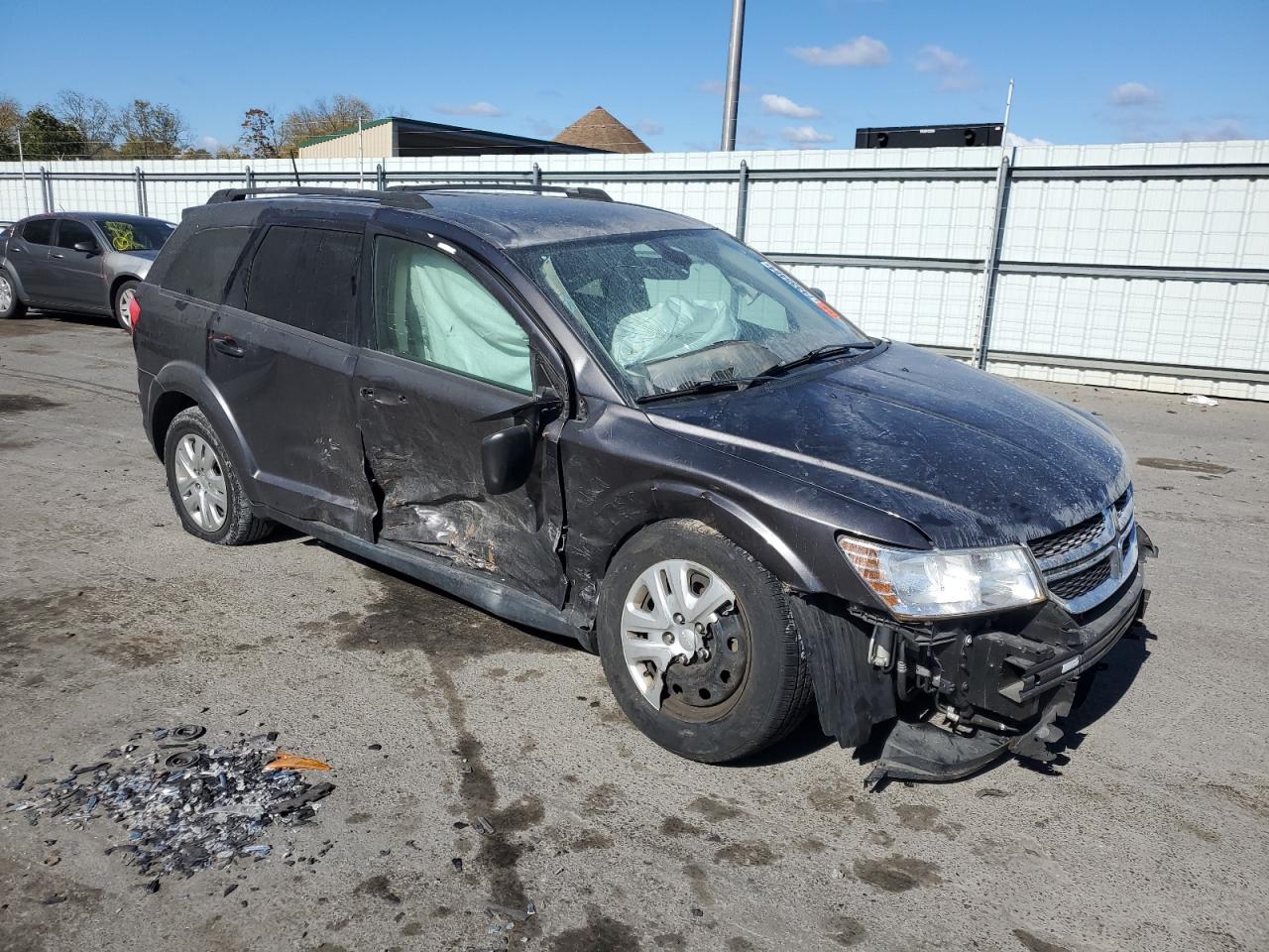 2019 Dodge Journey VIN 3C4PDCAB7KT866871 Copart auction photo, side / front end damage thumbnail 4
