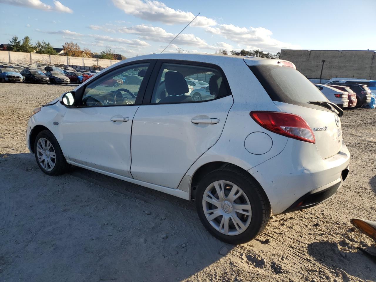 2014 Mazda 2 VIN JM1DE1KY2E0187504 Copart auction photo, all over damage thumbnail 2
